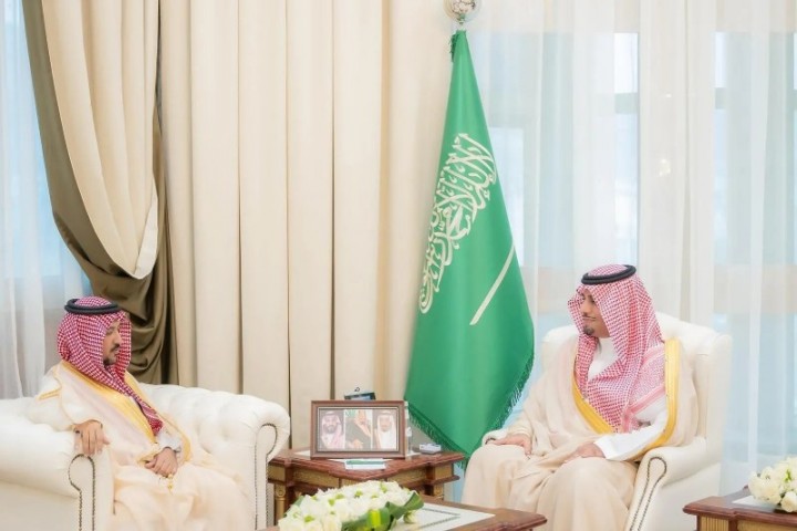 نائب أمير الباحة يستقبل رئيس فرع النيابة العامة