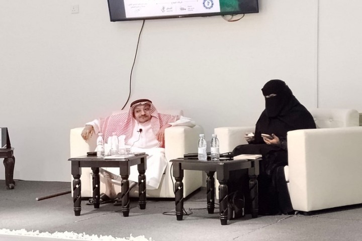 "وهج الشعر" جبران قحل يضيء المشهد الثقافي في جازان