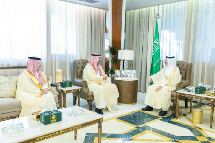 أمير الشرقية يستقبل رئيس مجلس إدارة “سابك” والرئيس التنفيذي للشركة