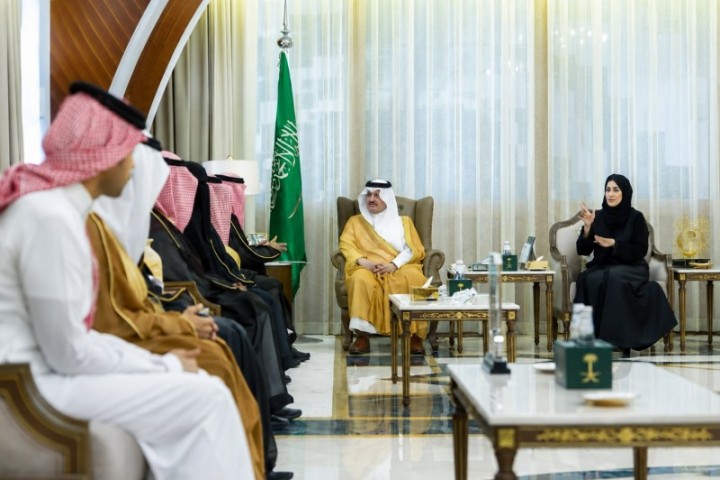 أمير الشرقية يستقبل رئيس مجلس إدارة الجمعية السعودية للإعاقة السمعية