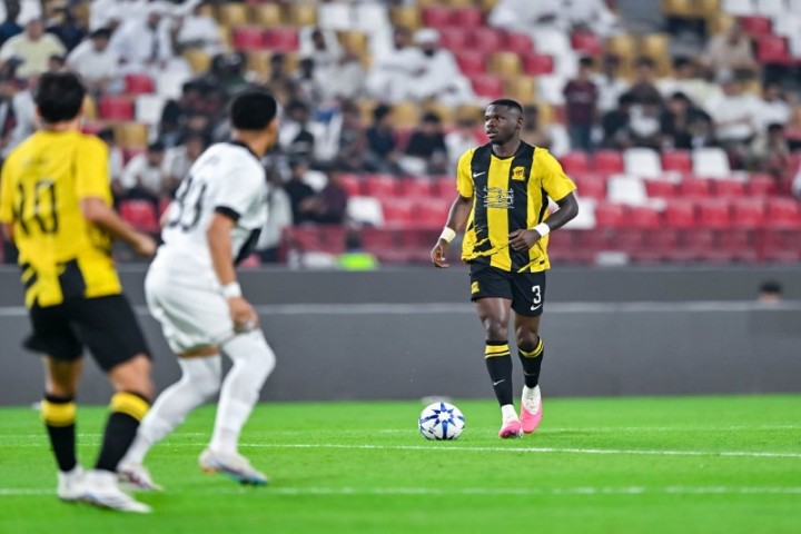 الاتحاد يتأهل للنخبة بفوز ساحق على الجزيرة