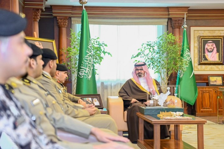 نائب أمير جازان يستقبل قائد قوة أمن المنشآت بالمنطقة