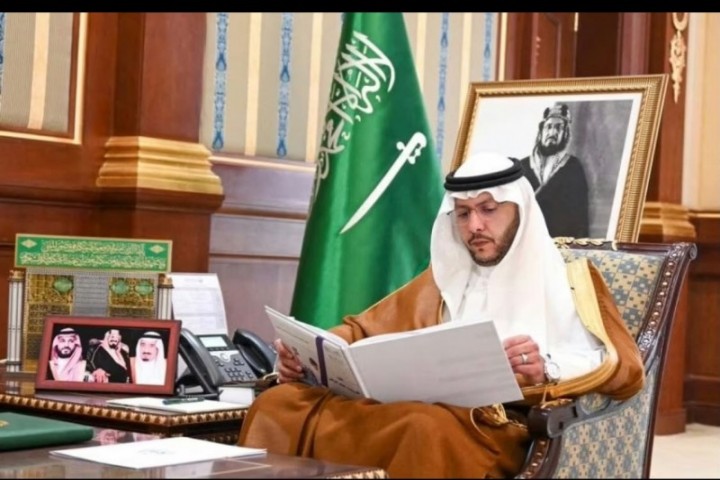 نائب أمير المدينة يطلع على جاهزية 2631 مدرسة للعام الدراسي الجديد